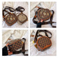 👜Hot salg Kvinner Mote Håndveske Retro Bear Badge Skulderveske （50% avslag）