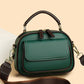 Moteartikler - Elegant dobbelt lags crossbody veske med bred stropp