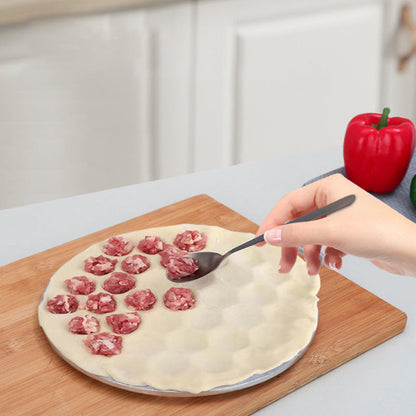 Slitesterk aluminiumsform for dumplings med 37 hull