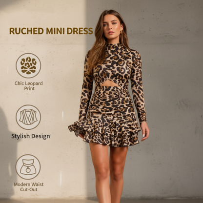 🥳2026 HOT SALE🥳💞Over 50 000 solgt!👵💃 50 % rabatt! Minikjole med leopardmønster og rynker – Mykt stretchmateriale, rynker som fremhever magen. Stilig mønster, lekende lengde. Perfekt til middager eller fester. 🐆✨