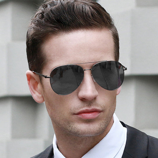 Solbriller for menn med UV-beskyttelse og polariserte glass